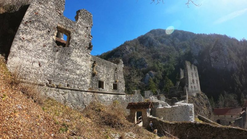 Grad Kamen / Begunje na Gorenjskem